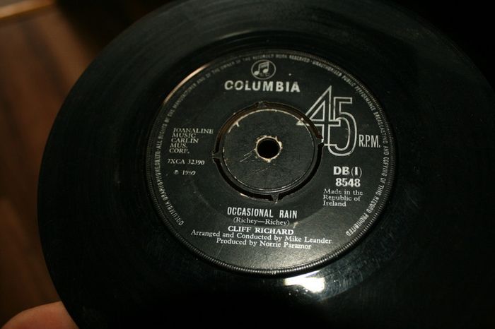 Single Vinyl's  85 pieces