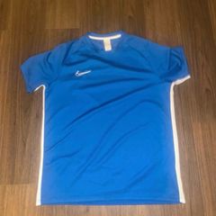 nike t shirt