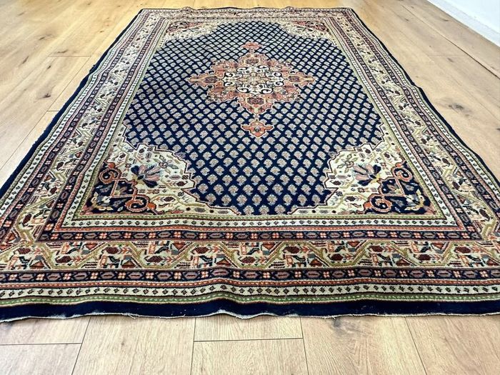 P.ersian Rug Blue Sarok ( 200 x 131cm) (SASml)