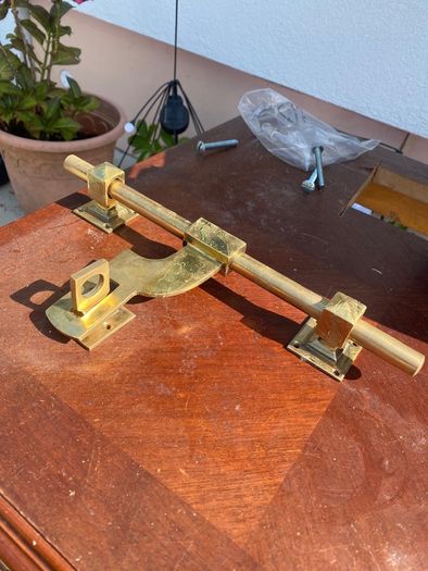 Solid brass aldrop