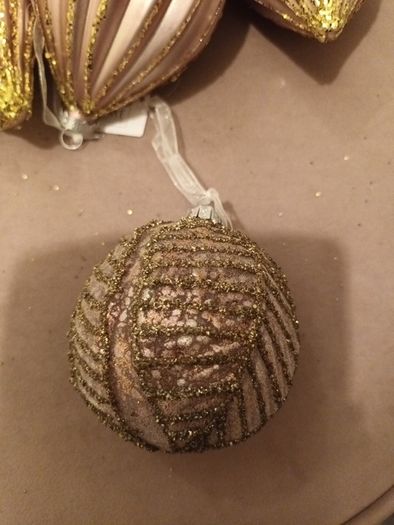 10 luxury christmas baubles