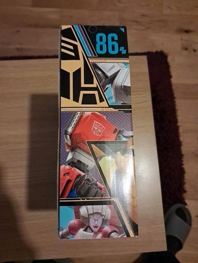 Transformers: Studio Series '86: Ironhide 5.5'' & Prowl 5''