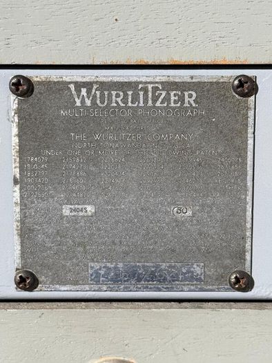 Wurlitzer 2410  1960 Fully Functional  Complete Collectors Piece