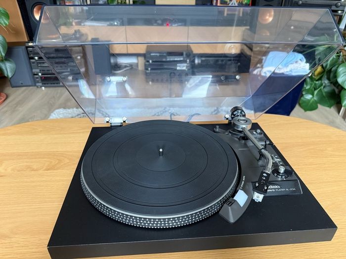 Technics SL-23a turntable/recorder