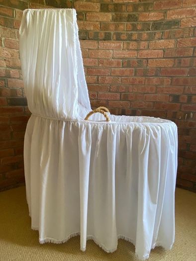 Vintage Moses Basket Crib