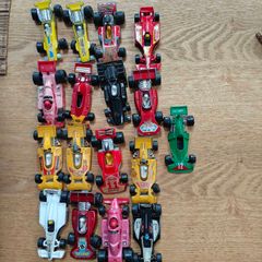 17 Matchbox etc diecast F1 racing cars
