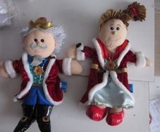 Fiesta Crafts  Tellatale King and Queen Hand Puppets