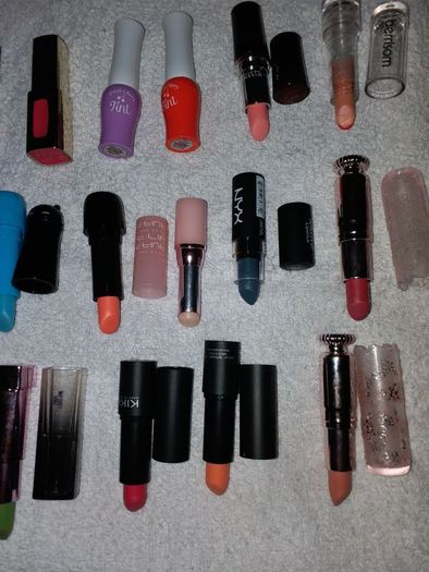 2 euro lipsticks