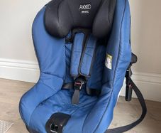 Axkiid Minikid 2.0 Rear facing car seat