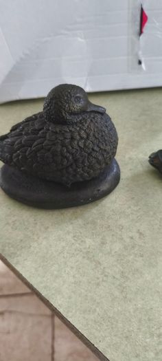 3 DUCKS Duck Ornament, VintagVintage smaller oneHand Painted Soapstone Decoy Duck Figurine Rustic Cabin Decor 18.00 euro.