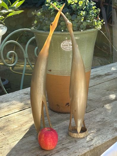 MID CENTURYPAIR OF CRANES hand carved Buffalo / cow horn
