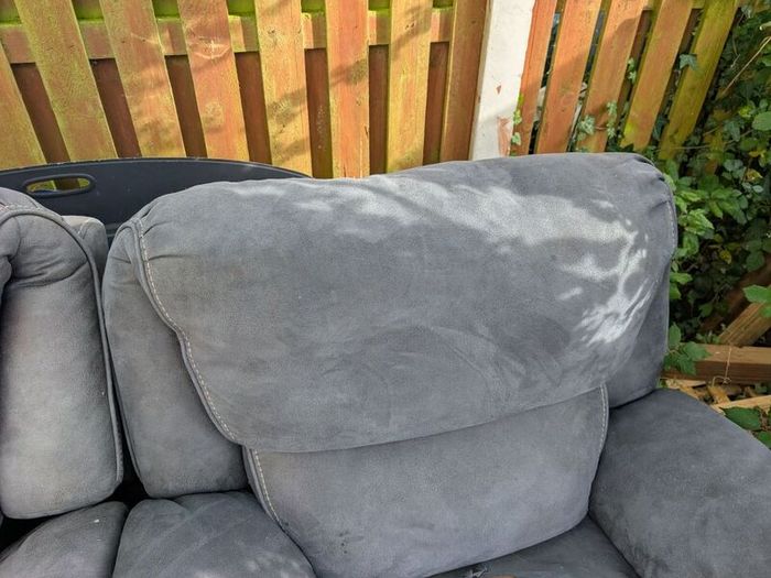Free - Recliners