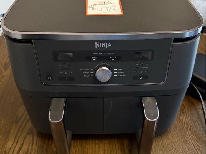 Ninja MAX 6-in-1 Dual Zone Air Fryer 9.5L