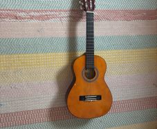Child 1/4 Guitar