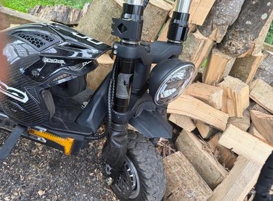 Kukirin G4 Max Electric Scooter.