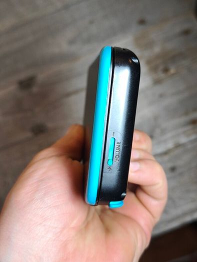 nintendo new 2ds xl with 4 games ,R buttons is not responding