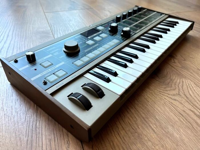 Korg microKORG