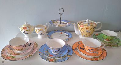Aynsley Windsor Cottage Tea Set