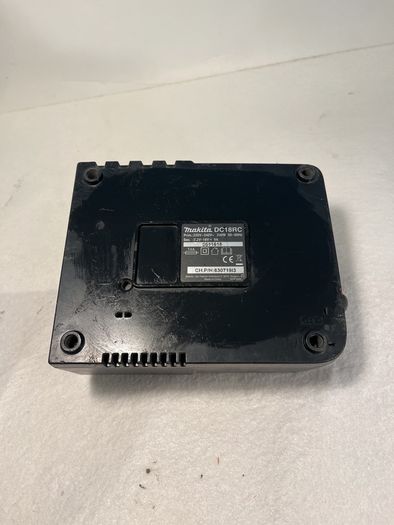 Makita DC18RC charger