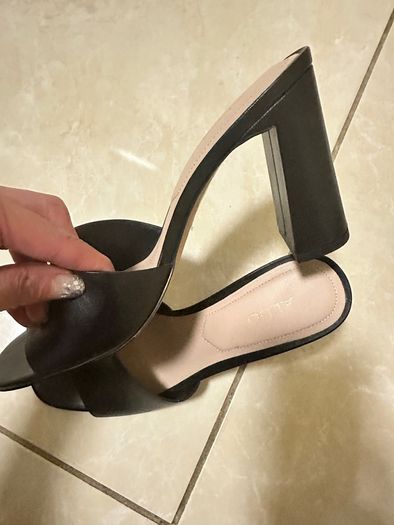 Aldo leather sandals size5
