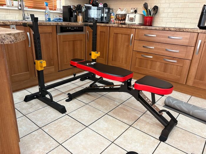 Large Weightlifting Bundle, New Weight Bench, Squat Rack, Gym, 100kg Metal Weights / Barbell Set, Dumbbells, Mat And More!