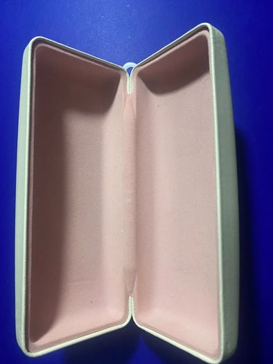 Juicy couture sunglasses hard case brand new