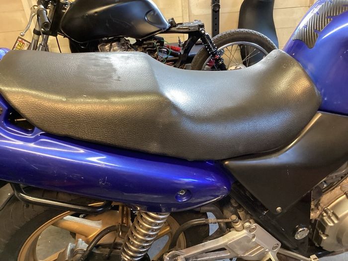 Honda cb500 saddle