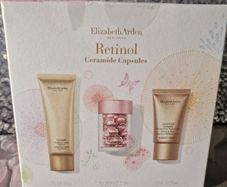 Elizabeth Arden Retinol Capsules gift set