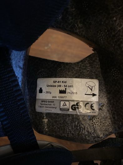 1 x bike helmet + 1 x skate helmet