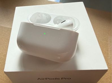 iPod Pro 2 - Right Only & Case