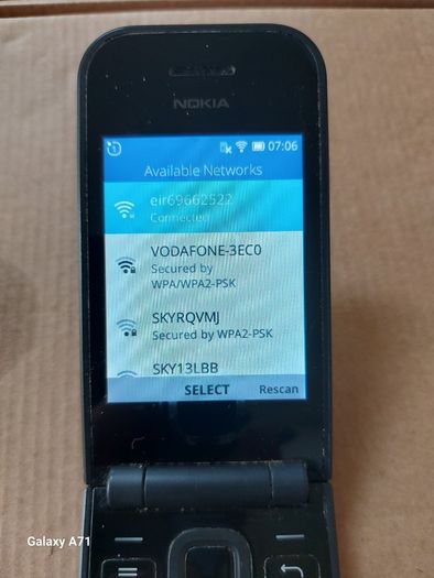 NOKIA KaiOS Flip Phone, Model Nokia 2027 Flip, 4GB, KaiOS 2.5.2 in excellent condition