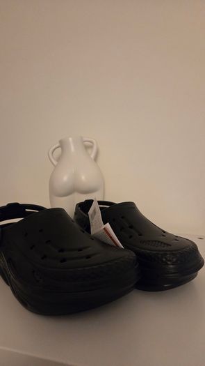 mens crocs