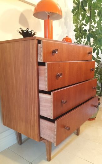 Mid Century Vintage Chest of Drawers