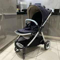 Mama's&Papa's Flip xt signature edition buggy with Cybex car seat and base