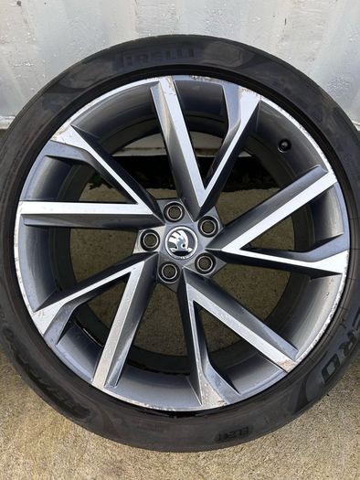Genuine Skoda Vega Sportline 20" Alloy Wheels
