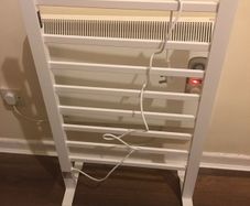 Electric heated towel rail