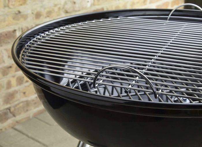 Compact Kettle Charcoal Grill Barbecue, 47cm | BBQ Grill with Lid Cover, Stand & Wheels | Freestanding Outdoor Oven, Smoker & Outdoor Cooker with Porcelain-Enamelled Bowl (FREE POSTAGE)