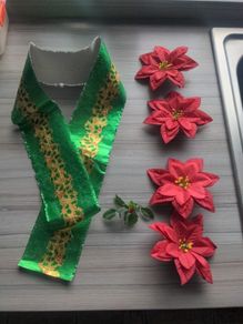 Christmas cake decorations