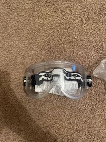 Safety goggles