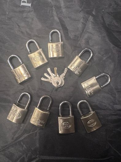 Padlocks on same Key x9