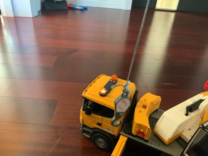 Bruder Liebherr Mobile Crane Truck
