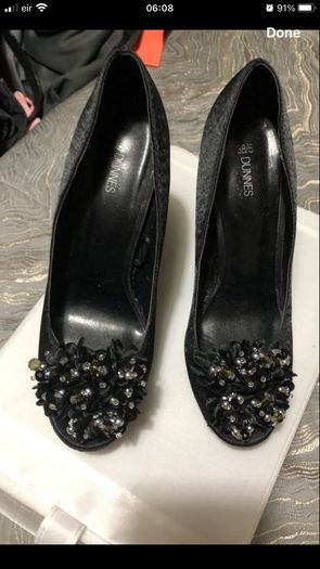 Ladies stunning shoes size 5