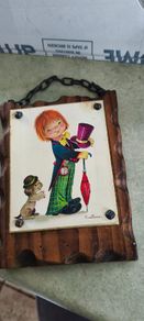 CONSTANCE - EDITIONS ceramic photo  fitted on wooden plaque vintage 1960s or 1970s -Big Eyes- style  wall featuring a whimsical hobo child illustration signed by the artist. produced in Italy during the retro decor .