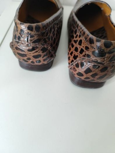 Ladies Shoes size 5.5lovel