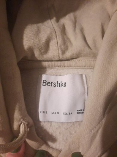 Bershka anime hoody