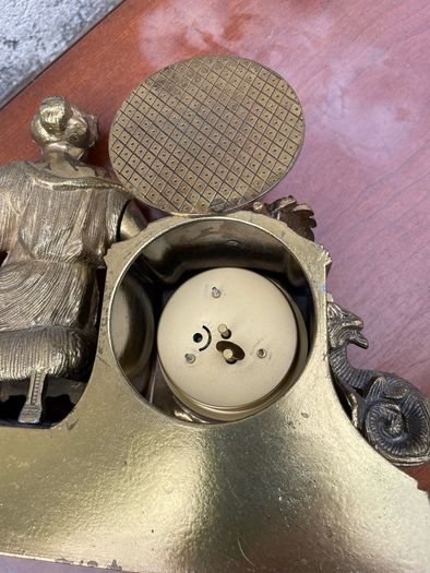 Vintage  mantel clock
