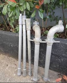 Hydrant standpipe with key and bar