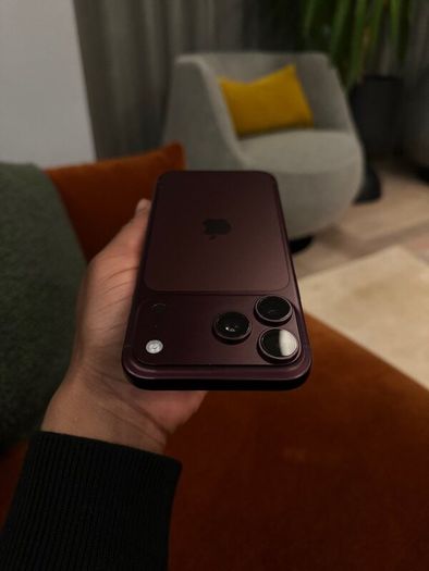 iPhone 18 pro max 512 GB Burgundy