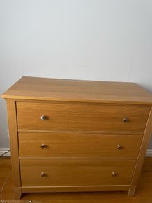 chest of drawers