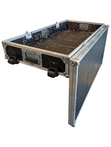 Custom rolling Flight case